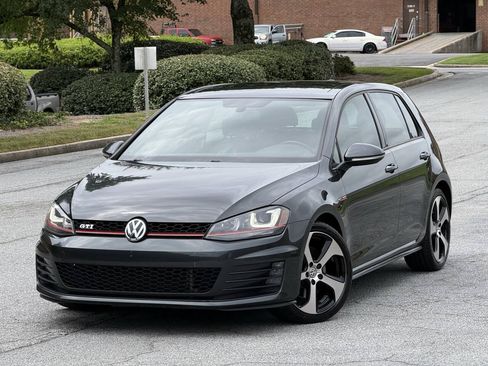 Used 2015 Volkswagen GTI SE w/ Lighting Package (SEL) FWD image 2