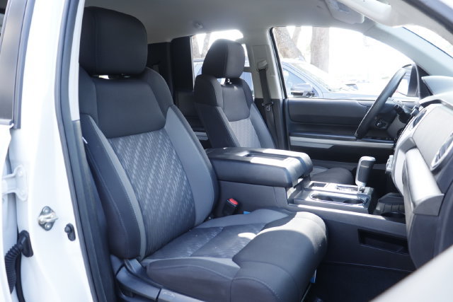 Used 2020 Toyota Tundra SR5 w/ SR5 Upgrade Package RWD image 24