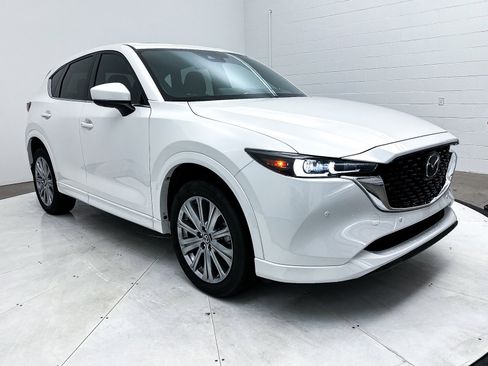Used 2023 MAZDA CX-5 Signature image 13