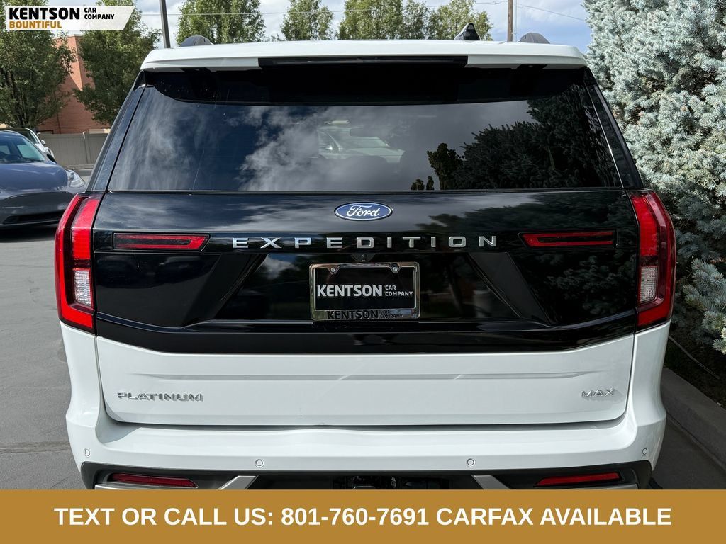 Used 2025 Ford Expedition Max Platinum AWD/4WD image 7