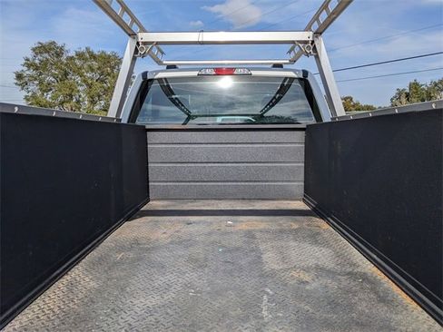 Certified 2023 Ford F250 XL w/ XL Chrome Package image 12