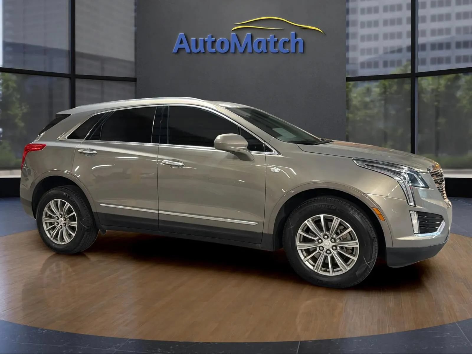 Used 2018 Cadillac XT5 Luxury FWD image 13