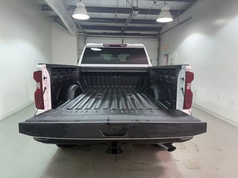 Certified 2025 Chevrolet Silverado 2500 Custom w/ Custom Value Package image 7