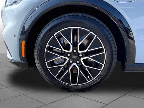 Used 2024 Ford Mustang Mach-E Premium RWD image 9