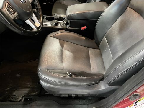 Used 2017 Subaru Outback 2.5i Limited w/ Popular Package #5 image 19