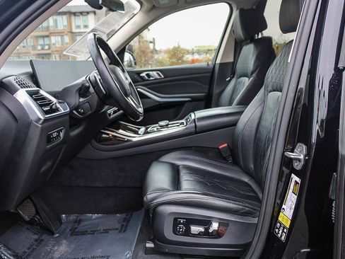 Used 2023 BMW X7 xDrive40i image 14