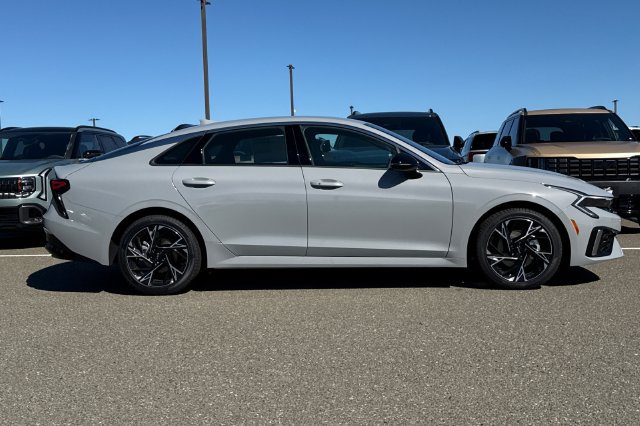 New 2026 Kia K5 GT-Line w/ GT-Line Red Interior Package FWD image 3