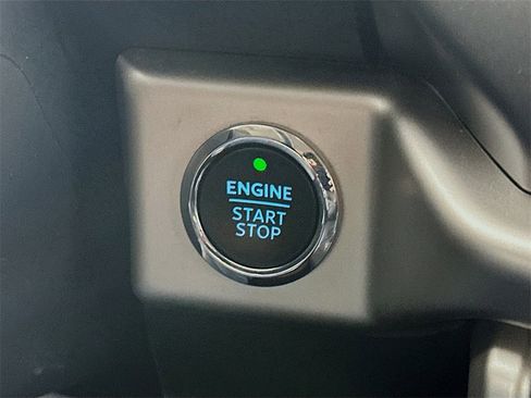 Used 2023 Ford Expedition Max XLT image 28