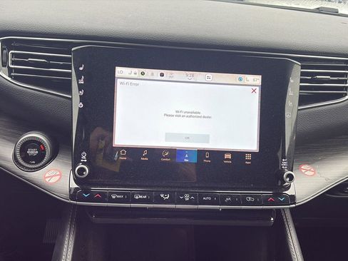 Used 2024 Jeep Wagoneer Series II image 16