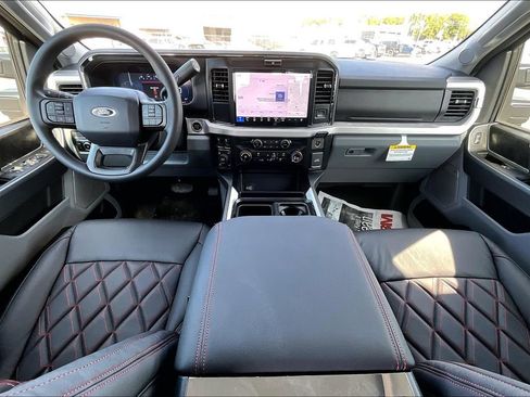 New 2025 Ford F250 XLT w/ Black Appearance Package image 4