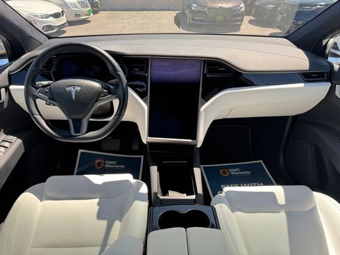 Used 2020 Tesla Model X Long Range AWD/4WD image 20