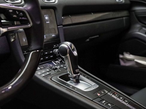 Used 2025 Porsche 718 Cayman image 20