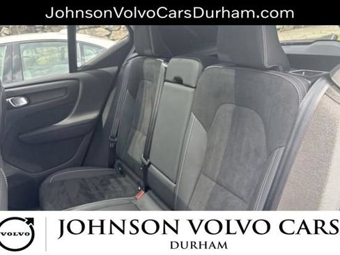 Used 2024 Volvo XC40 Recharge Plus w/ Protection Package Premier RWD image 10