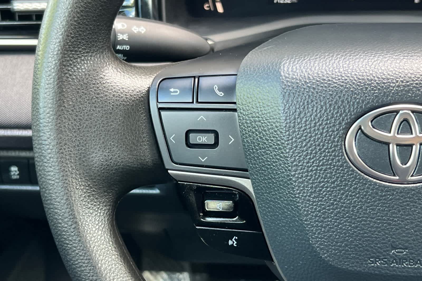 Used 2025 Toyota Camry LE FWD image 25