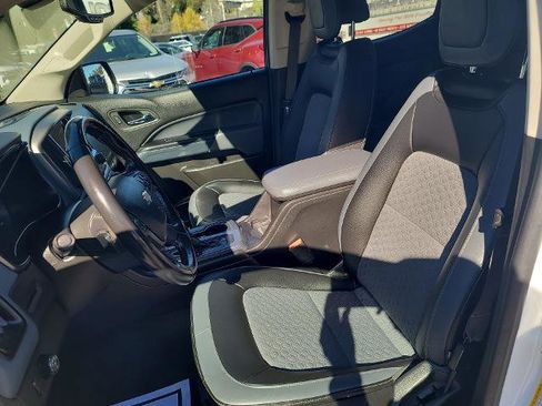 Used 2022 Chevrolet Colorado Z71 image 17