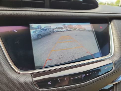 Used 2017 Cadillac XT5 Luxury w/ Driver Awareness Package FWD image 25
