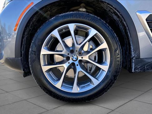 Certified 2025 BMW X5 xDrive40i w/ Premium Package image 11