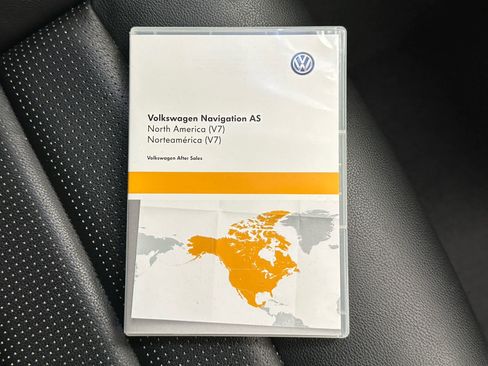 Used 2019 Volkswagen Golf R 4-Door AWD/4WD image 38