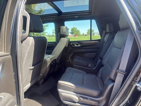 Used 2023 Chevrolet Tahoe High Country AWD/4WD image 10