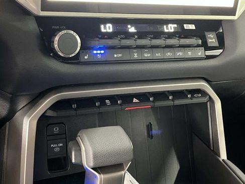 New 2026 Toyota Tundra Limited AWD/4WD image 27