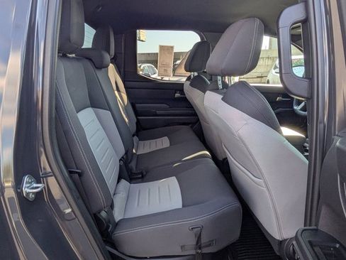 Used 2025 Toyota Tacoma TRD Sport image 7