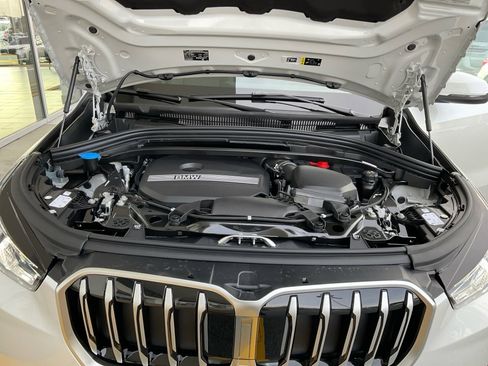 New 2026 BMW X1 xDrive28i w/ Convenience Package image 16