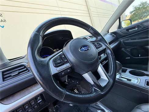 Used 2016 Subaru Outback 2.5i Limited AWD/4WD image 19