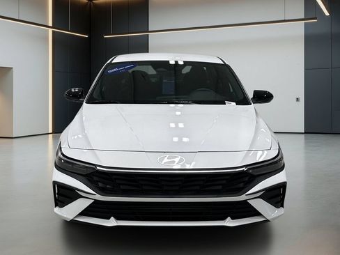 Certified 2026 Hyundai Elantra Sport FWD image 10