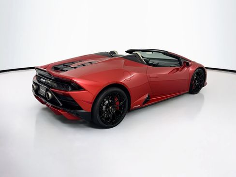 Used 2022 Lamborghini Huracan EVO RWD image 5