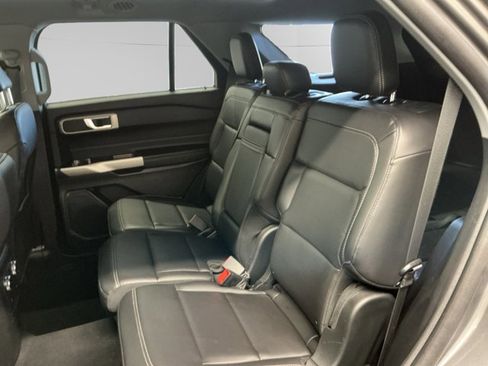 Certified 2023 Ford Explorer XLT w/ Equipment Group 202A AWD/4WD image 13