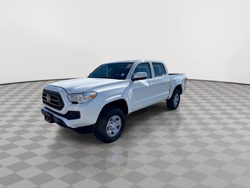 Used 2021 Toyota Tacoma SR image 4