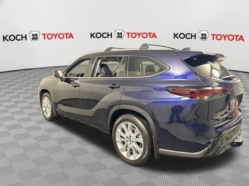 New 2026 Toyota Highlander Limited image 6