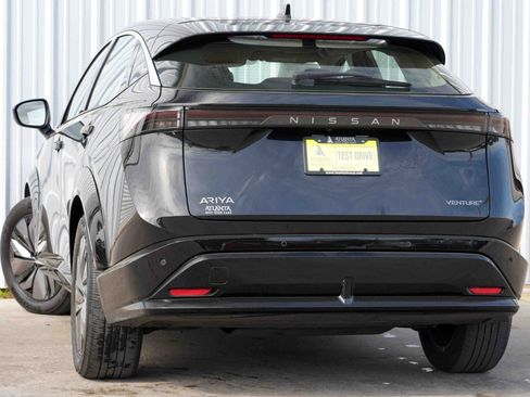 Used 2024 Nissan Ariya FWD image 5