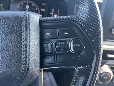 Used 2024 Toyota Tacoma SR AWD/4WD image 19