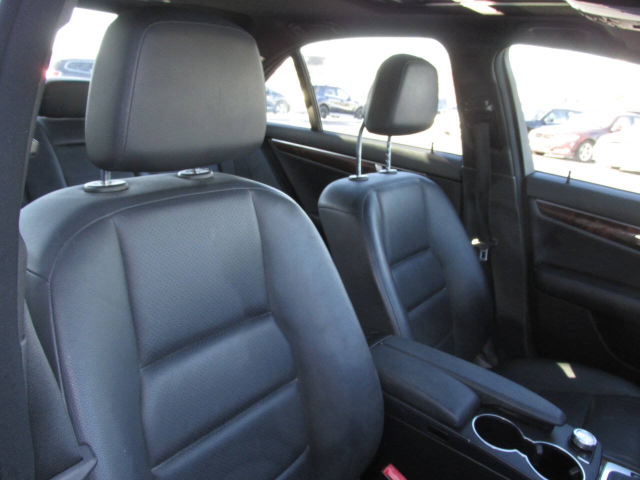 Used 2012 Mercedes-Benz C 300 4MATIC Sedan w/ Premium 1 Pkg image 21