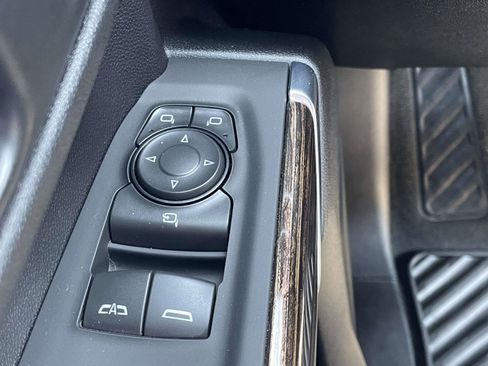 Certified 2025 GMC Sierra 2500 SLE w/ Max Trailering Package image 8