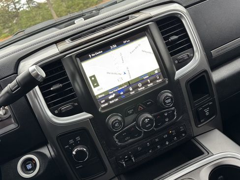 Used 2018 RAM 2500 Limited image 27