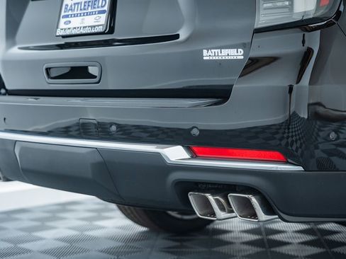 New 2026 Chevrolet Suburban High Country AWD/4WD image 7
