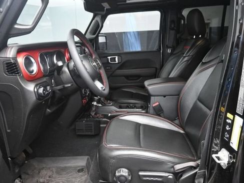 Used 2023 Jeep Wrangler Unlimited Rubicon AWD/4WD image 13