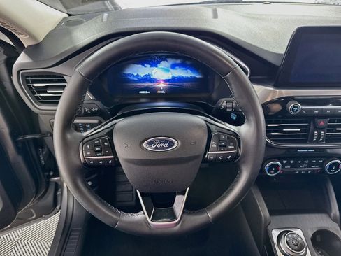 Used 2022 Ford Escape Titanium AWD/4WD image 15