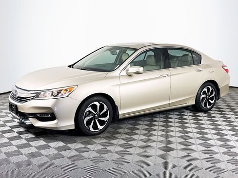 Used 2016 Honda Accord EX-L image 4