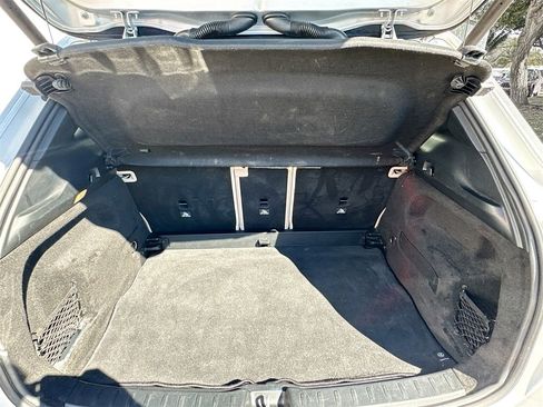 Used 2021 Mercedes-Benz GLA 250 w/ Premium Package image 26