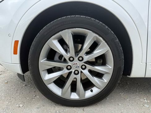 Used 2023 Buick Envision Avenir image 15