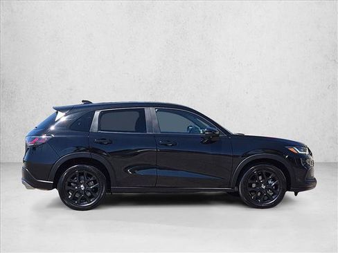 Used 2024 Honda HR-V Sport image 4