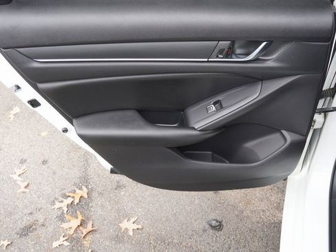 Used 2019 Honda Accord Sport image 21