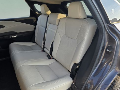 Used 2025 Lexus RX 350 Premium Plus w/ Accessory Package (Z1) FWD image 18
