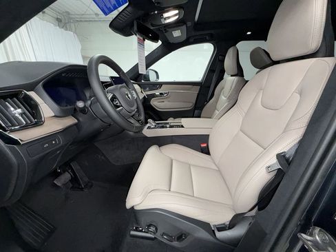 New 2026 Volvo XC90 T8 Ultra w/ Lounge Package AWD/4WD image 13