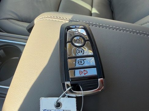 New 2026 Lincoln Corsair Grand Touring image 36