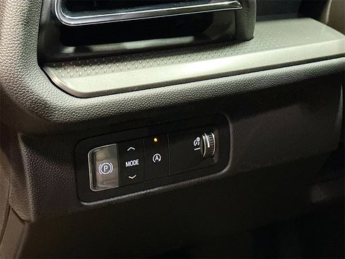 New 2026 Chevrolet Traverse LT w/ Driver Confidence Package image 11