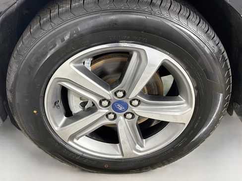 Used 2020 Ford Edge SEL w/ Convenience Package FWD image 38
